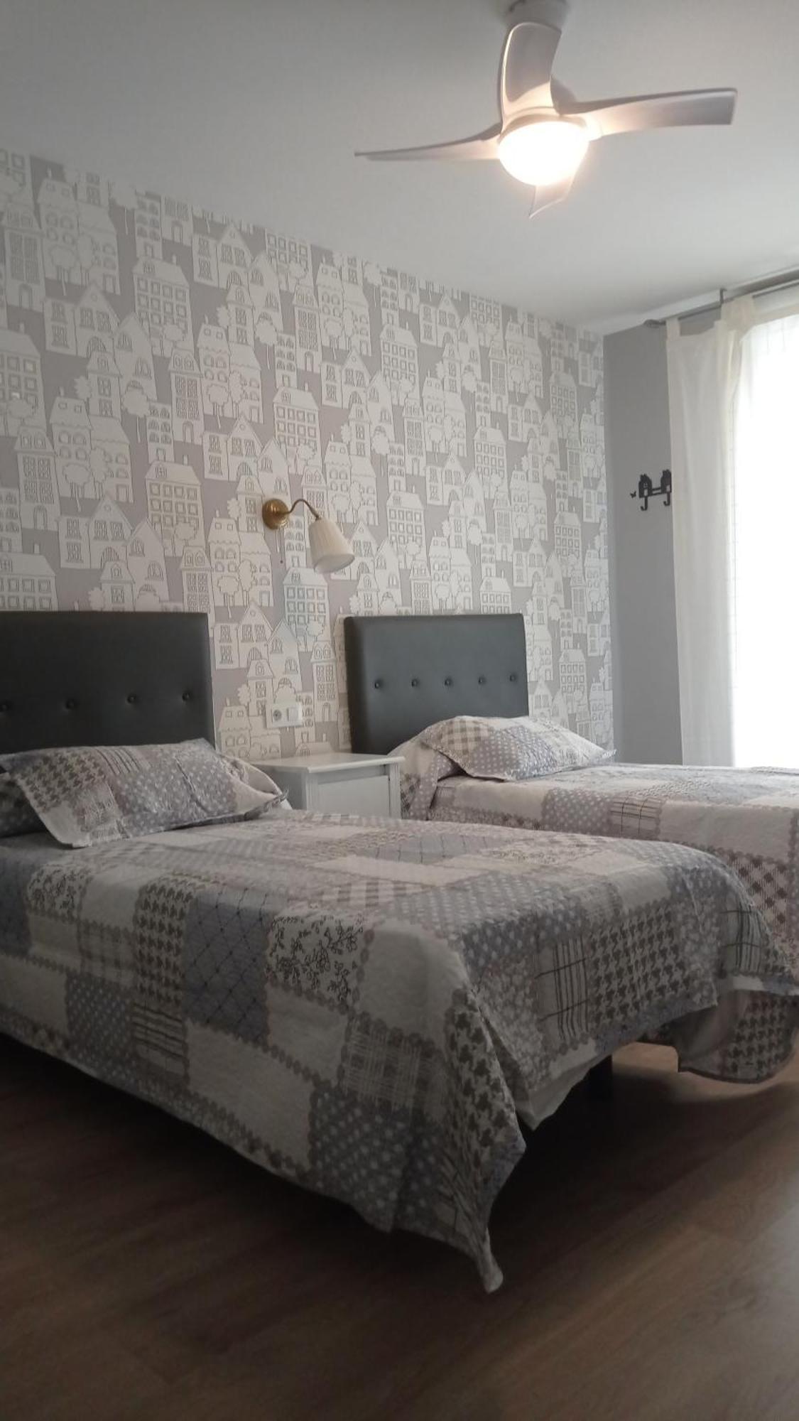 Serendipia Apartamentos 3 Logrono Luaran gambar